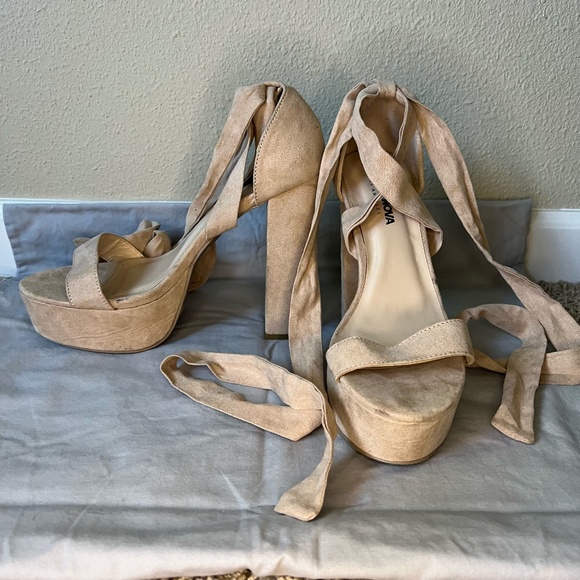 Fashion Nova Shoes - Fashion Nova size 9 nude suede 5 inch high heels with wrap around straps